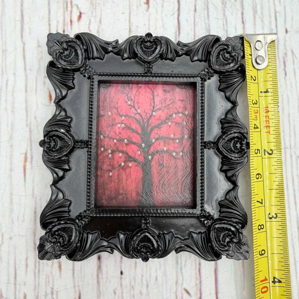 N/A gothic miniature